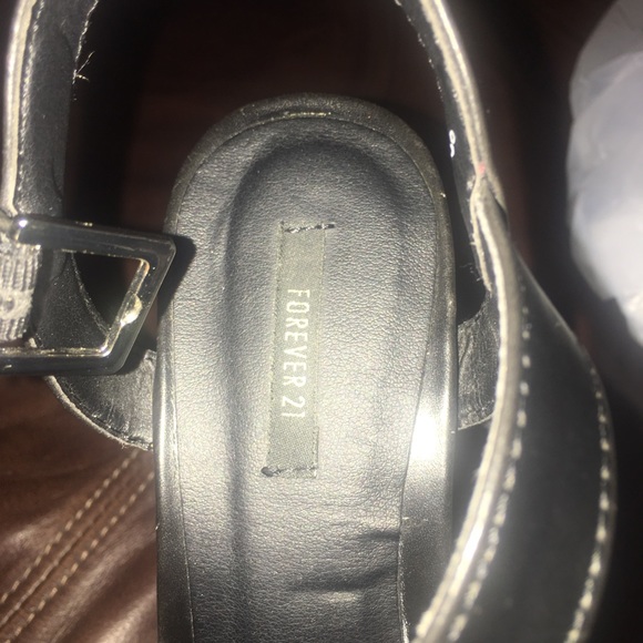 Forever 21 platform chunky heel sandals - Picture 5 of 5